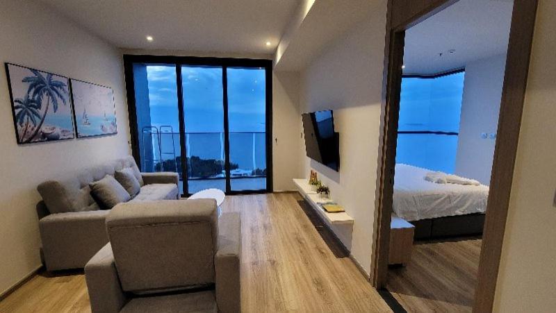Andromeda Condo By Feng Pattaya Quarto foto